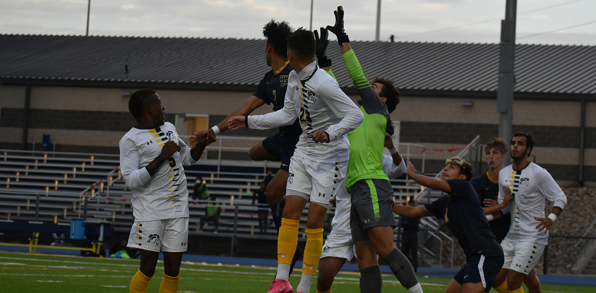 Statesmen take heated Heart matchup