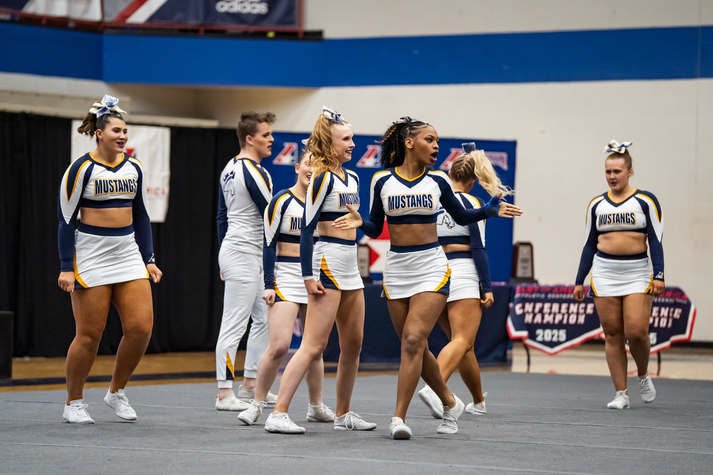 Mustangs Place Sixth at Heart Championships