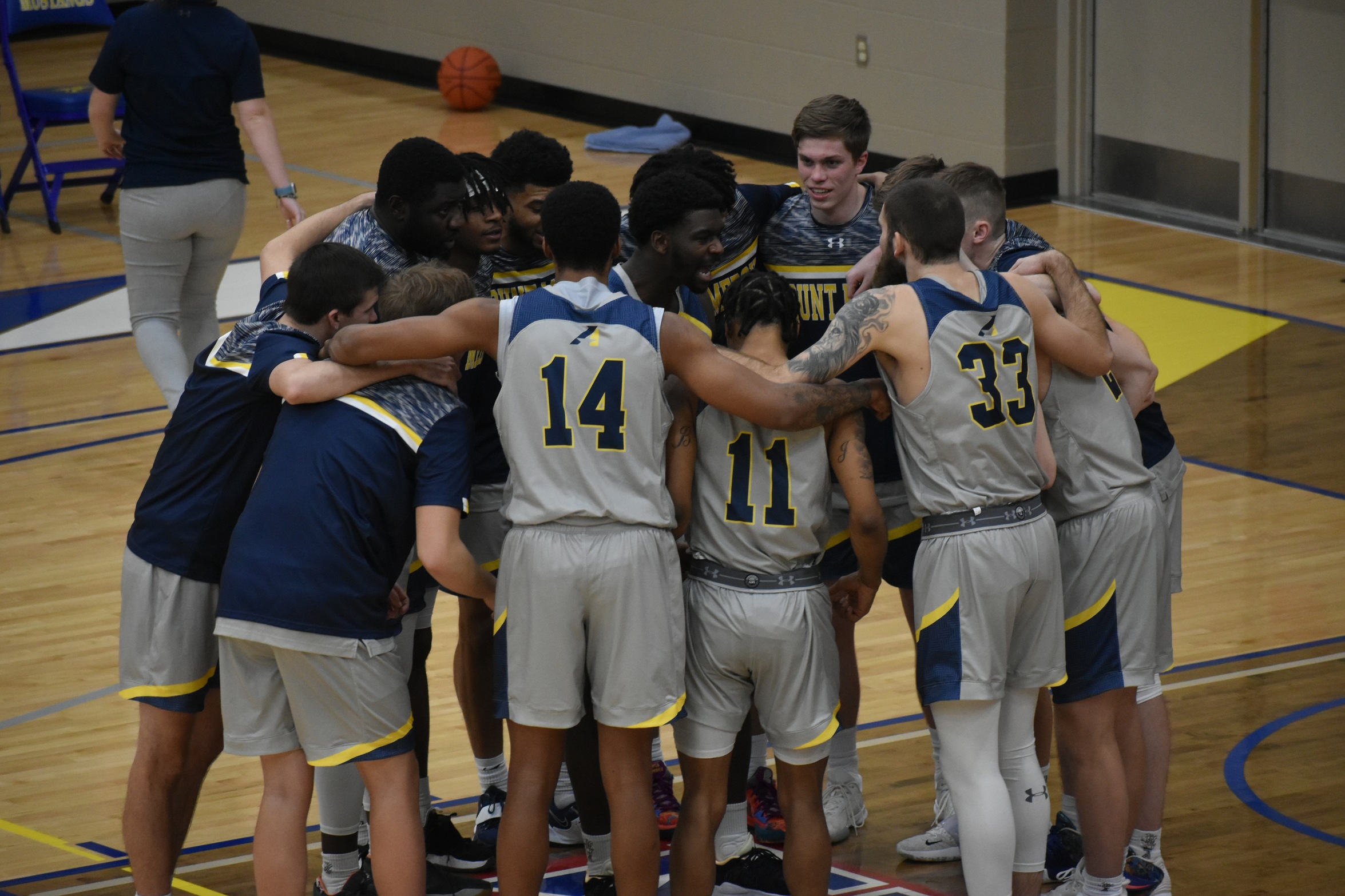 Mustangs swat Bees for fourth home win