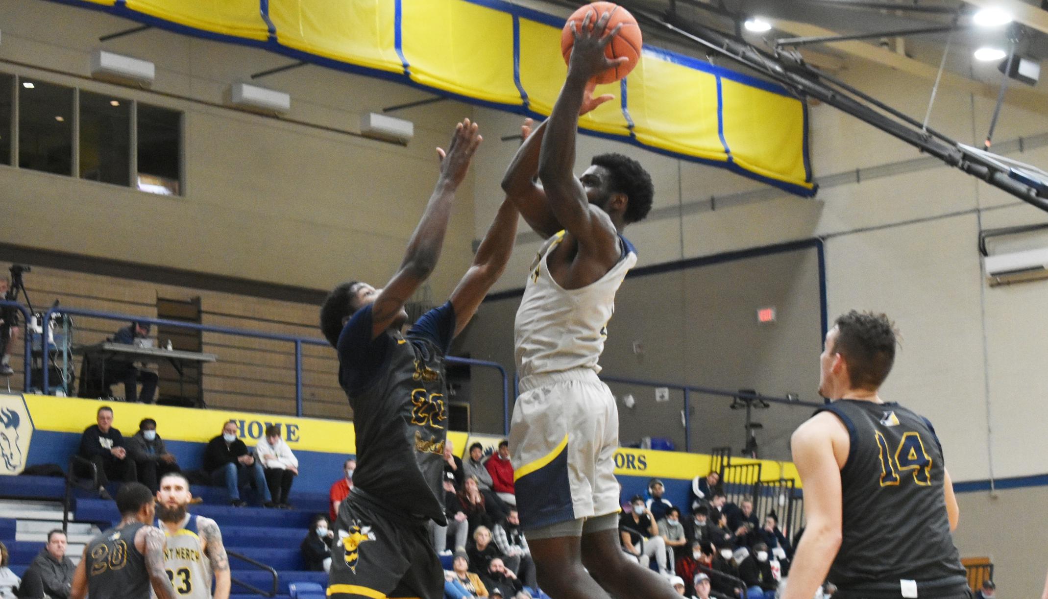 Valor put up huge second half to defeat Mustangs