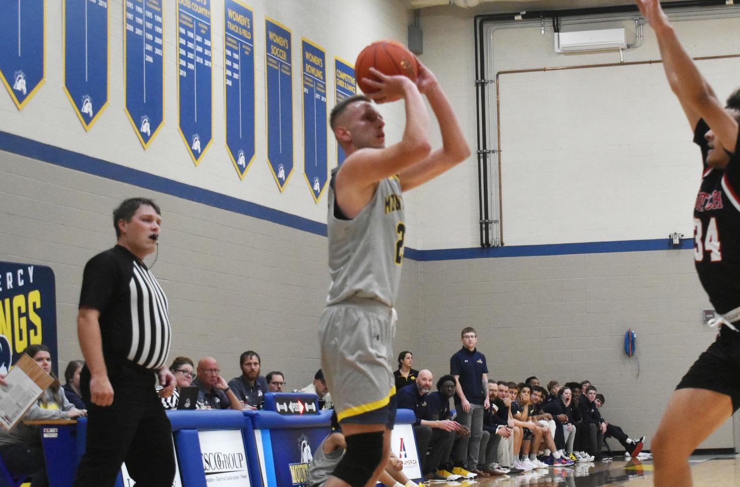 Warriors edge Mustangs