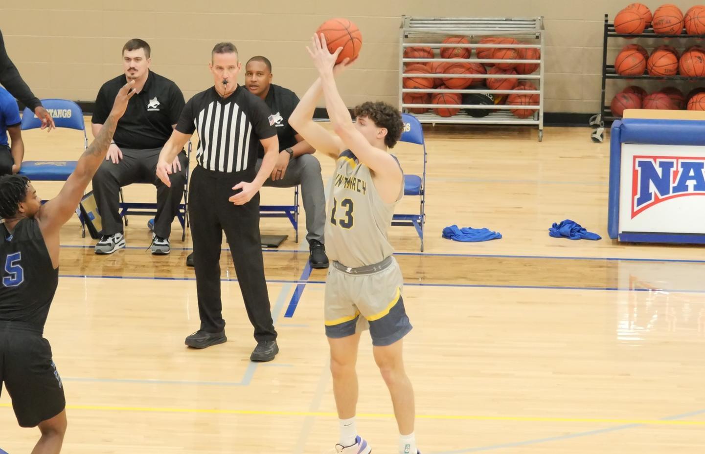 Mustangs fall at home to Wildcats