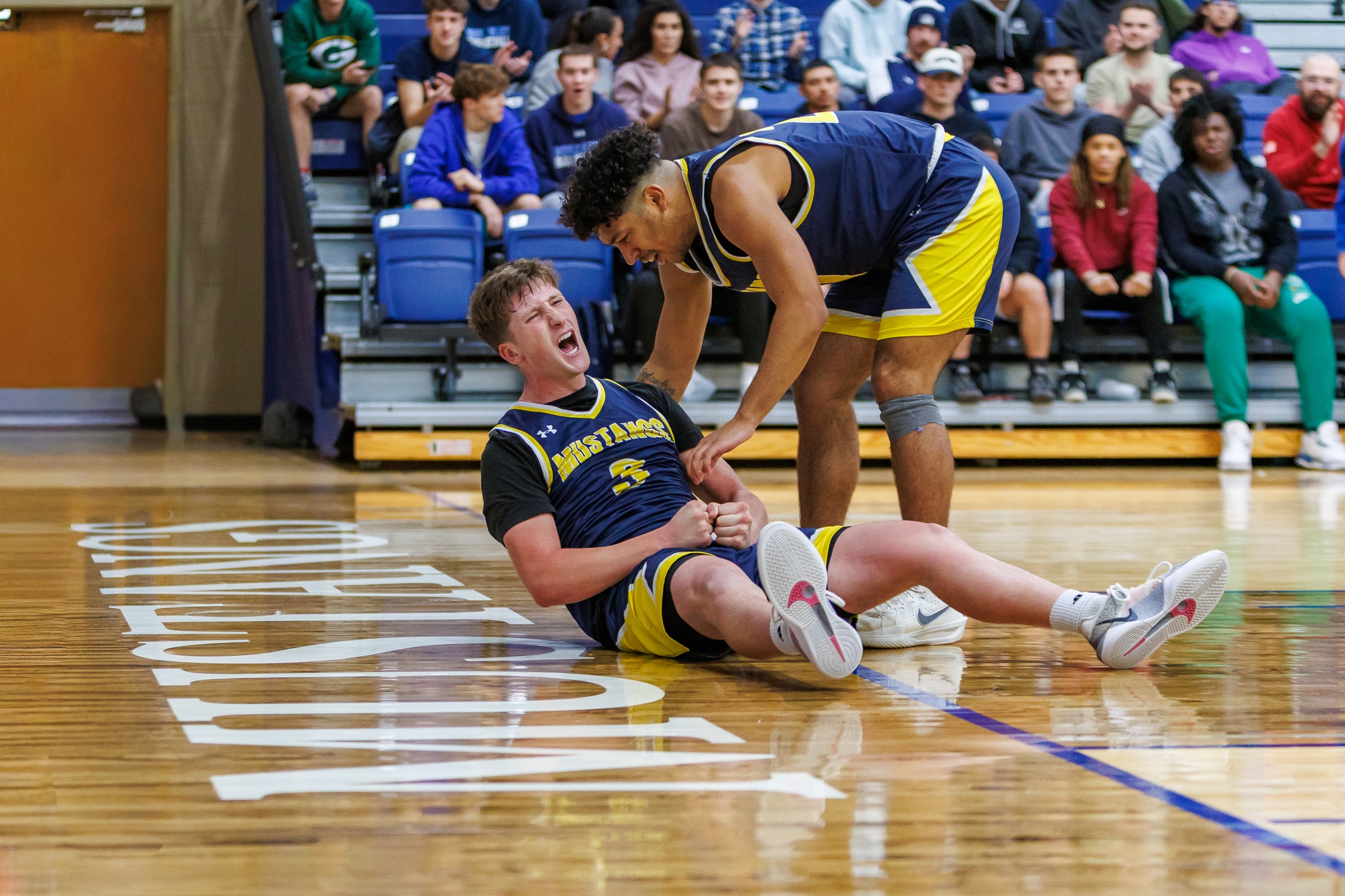 Strong Second Half Propels Mustangs Past Clarke