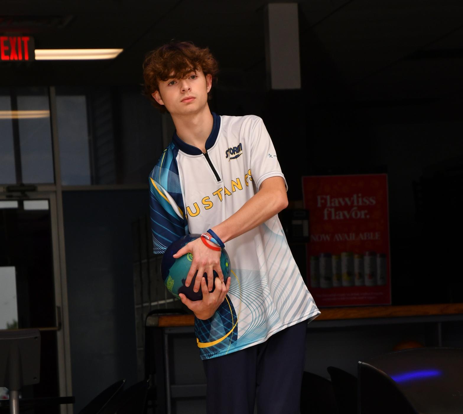 Bowling squads finish in top three at Mid-States Championships