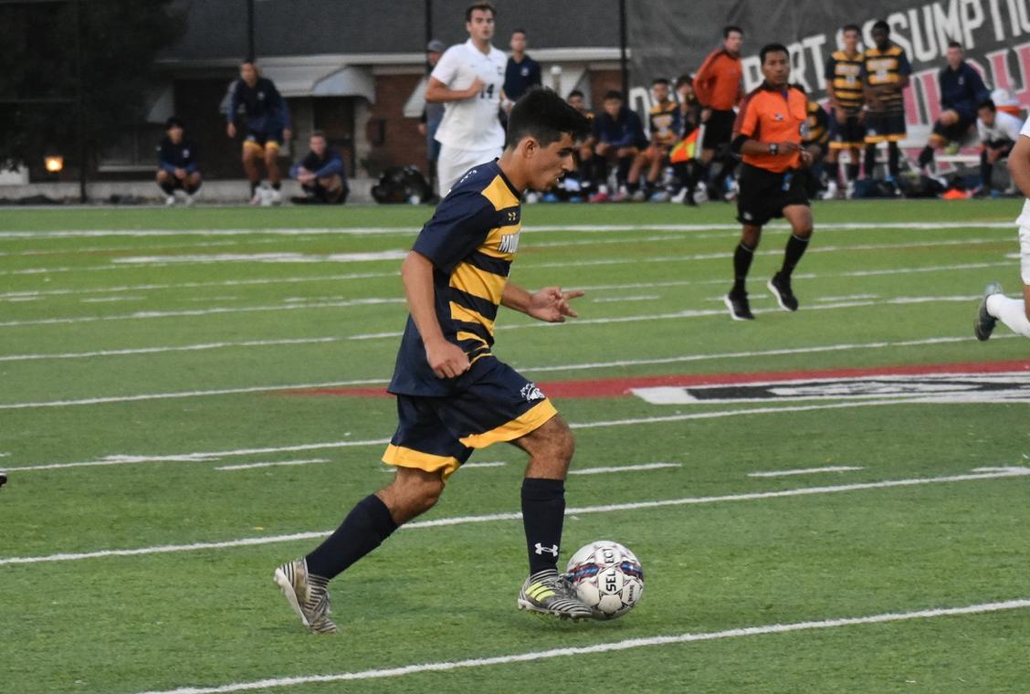 After early lead, Mustangs fall at Grand View