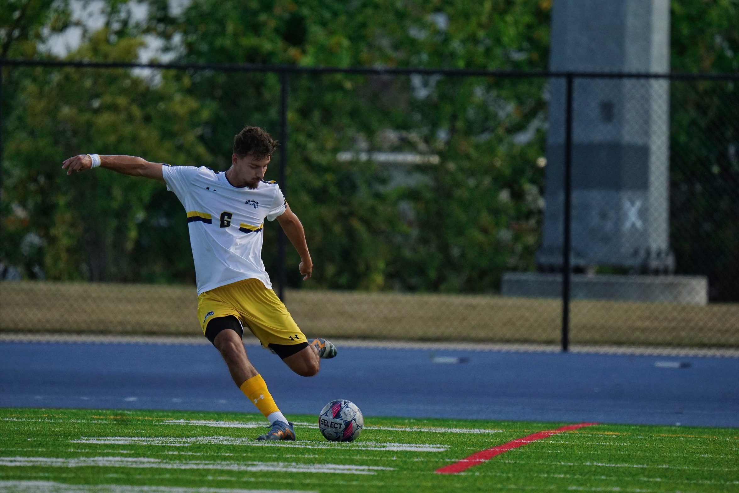 Mustangs Earn Second-Straight Win in Late Season Playoff Push