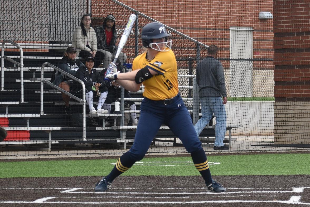 Mustangs sweep V-Hawks in non-conference doubleheader