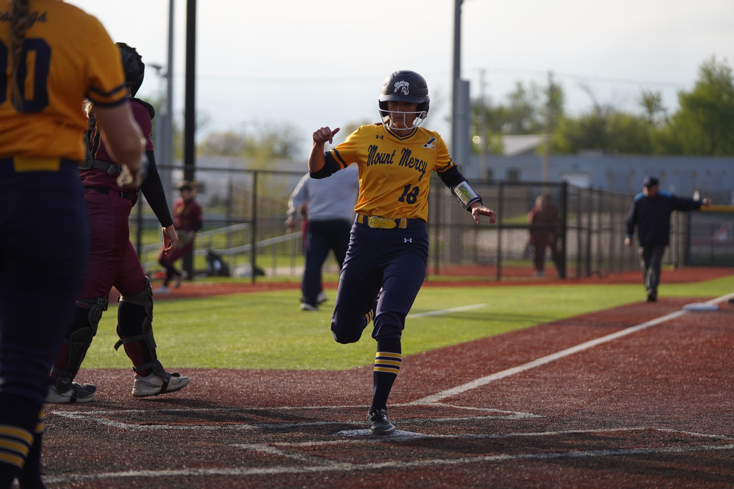 Mustangs Drop Tournament Opener to Pirates