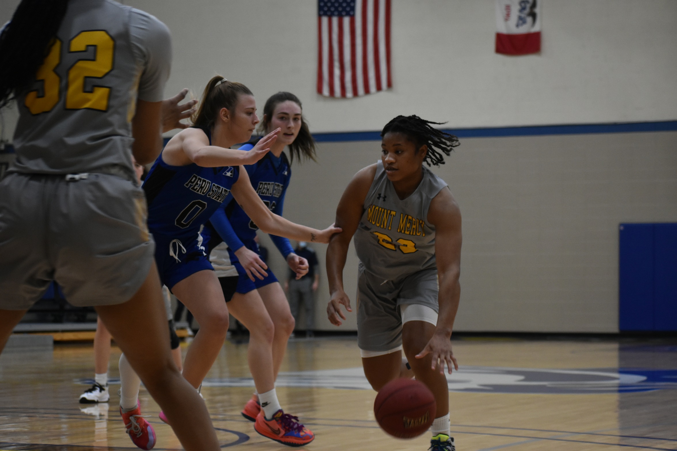 Vikings' hot start burns Mustangs