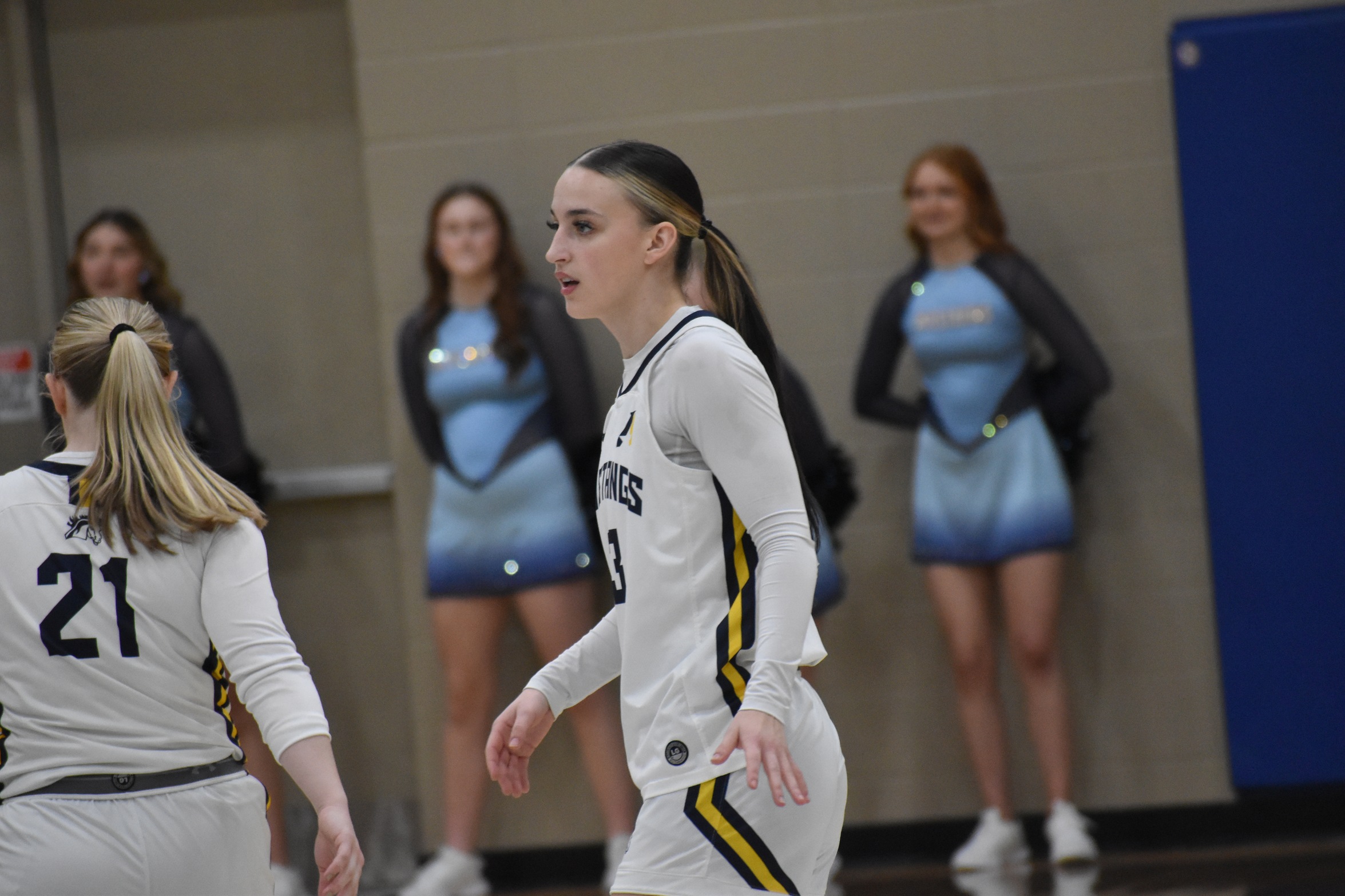Mustangs Fall Short Against Bobcats