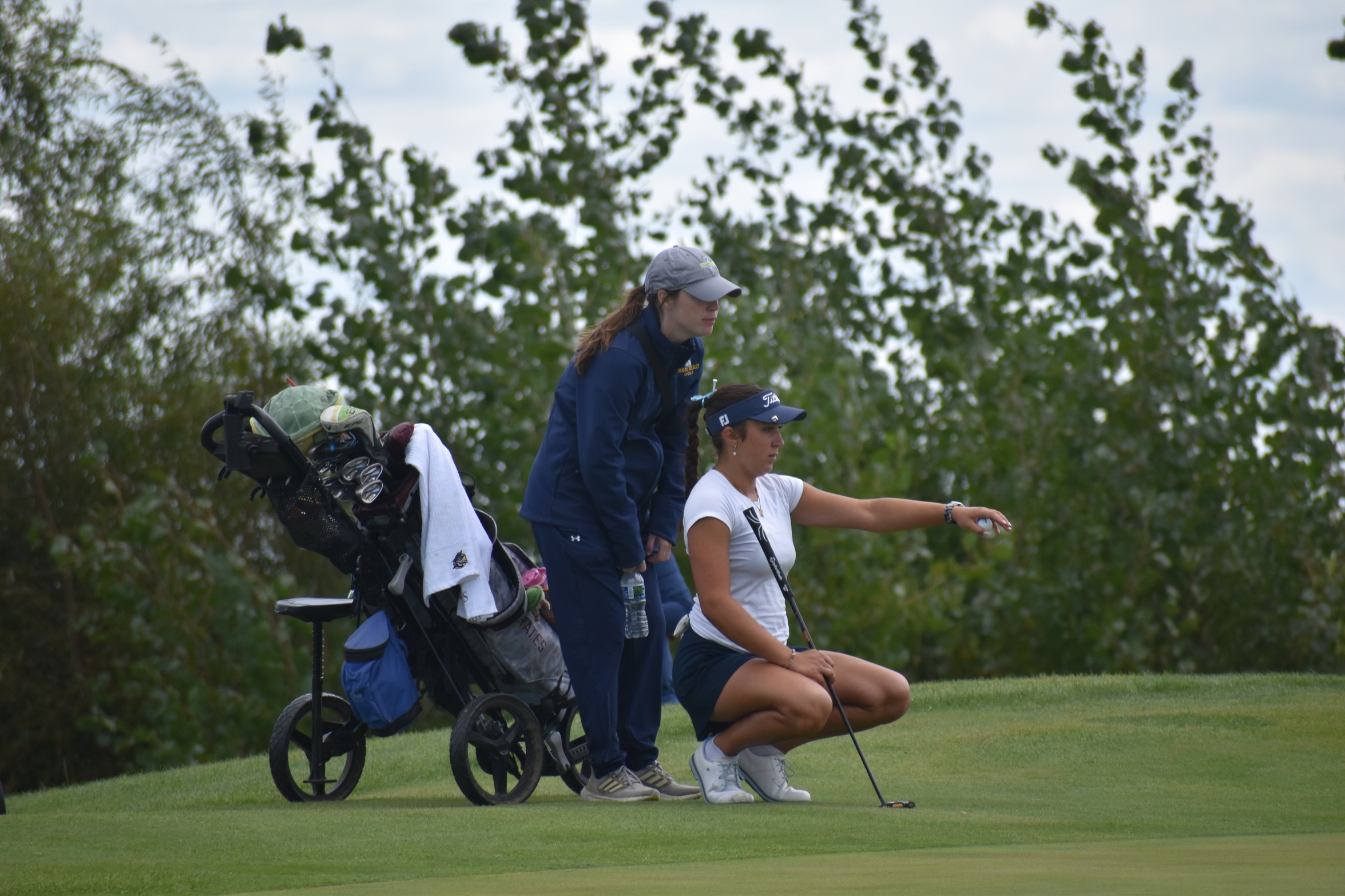 More Than a Scorecard: Mentorship and Growth in Women&rsquo;s Athletics