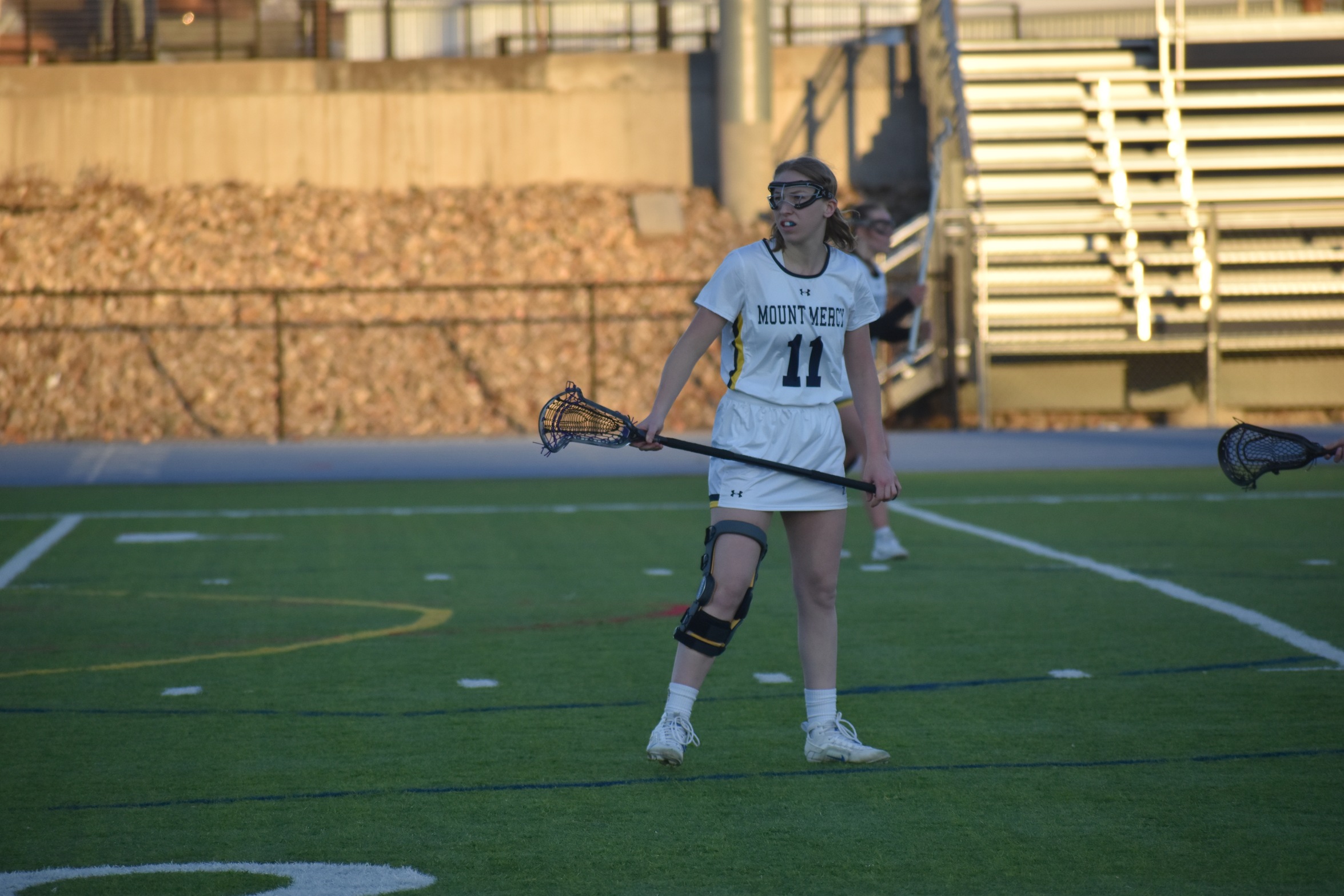 Mustangs Battle With UHSP; Fall in Fourth Quarter