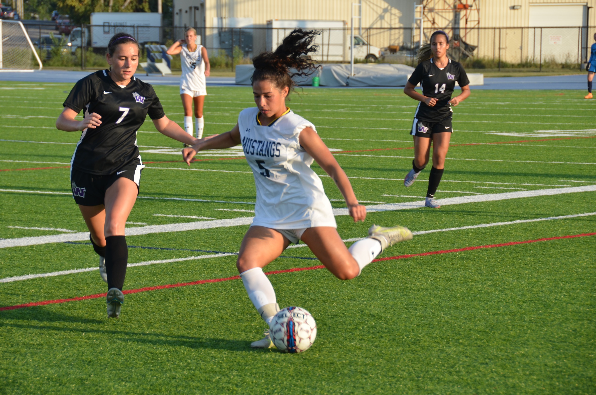 First-half goal lifts Pirates