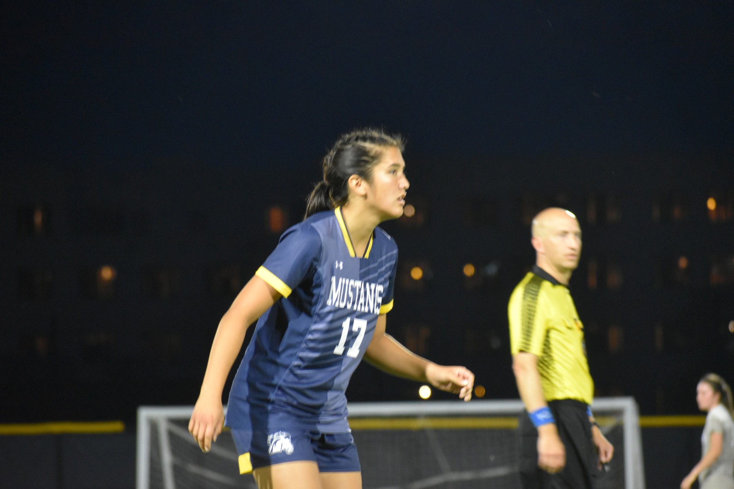 Mustangs battle Tigers in non-conference finale