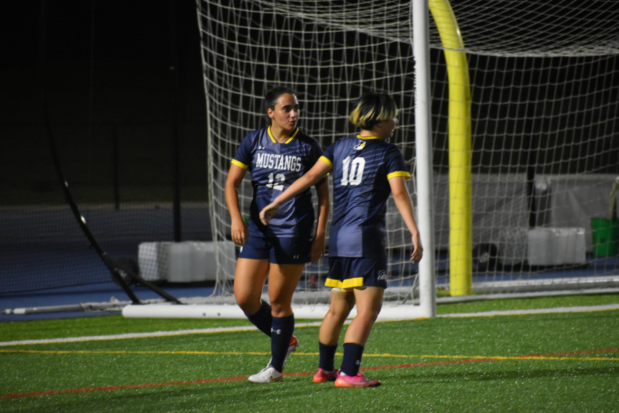 Pride hold off Mustangs in league opener