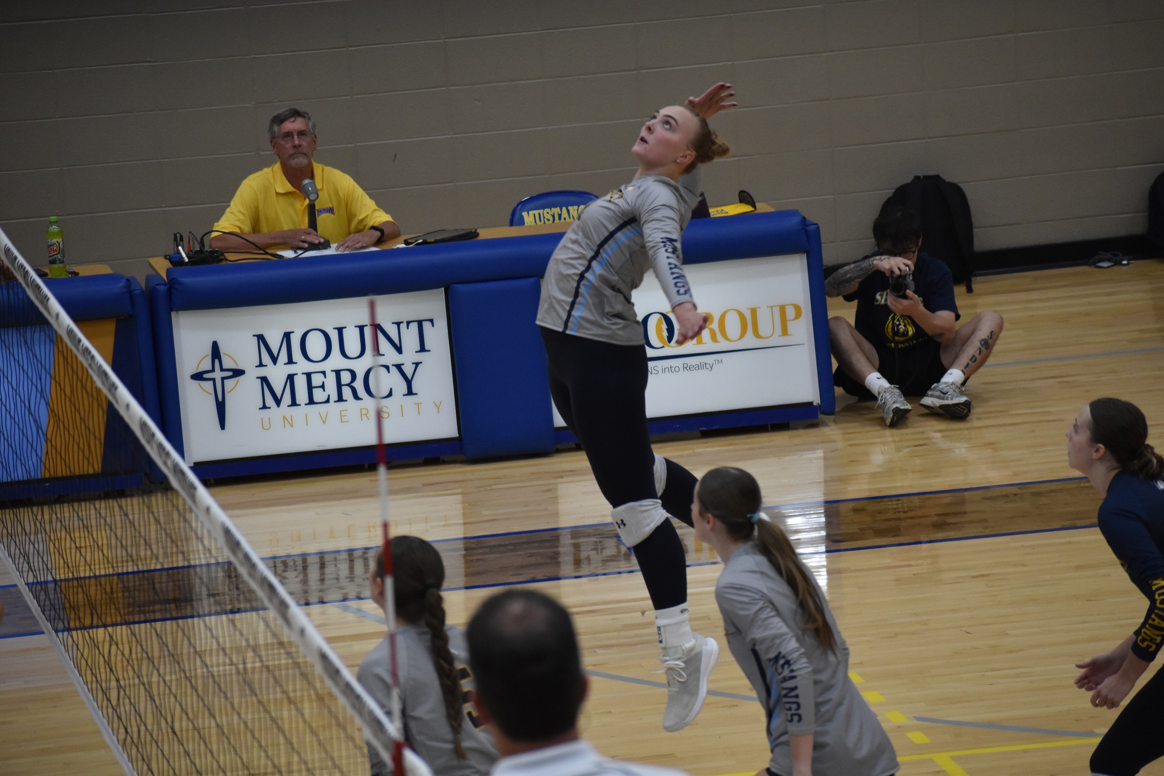 The Mustangs Top Vikings 3-1 in Conference Opener
